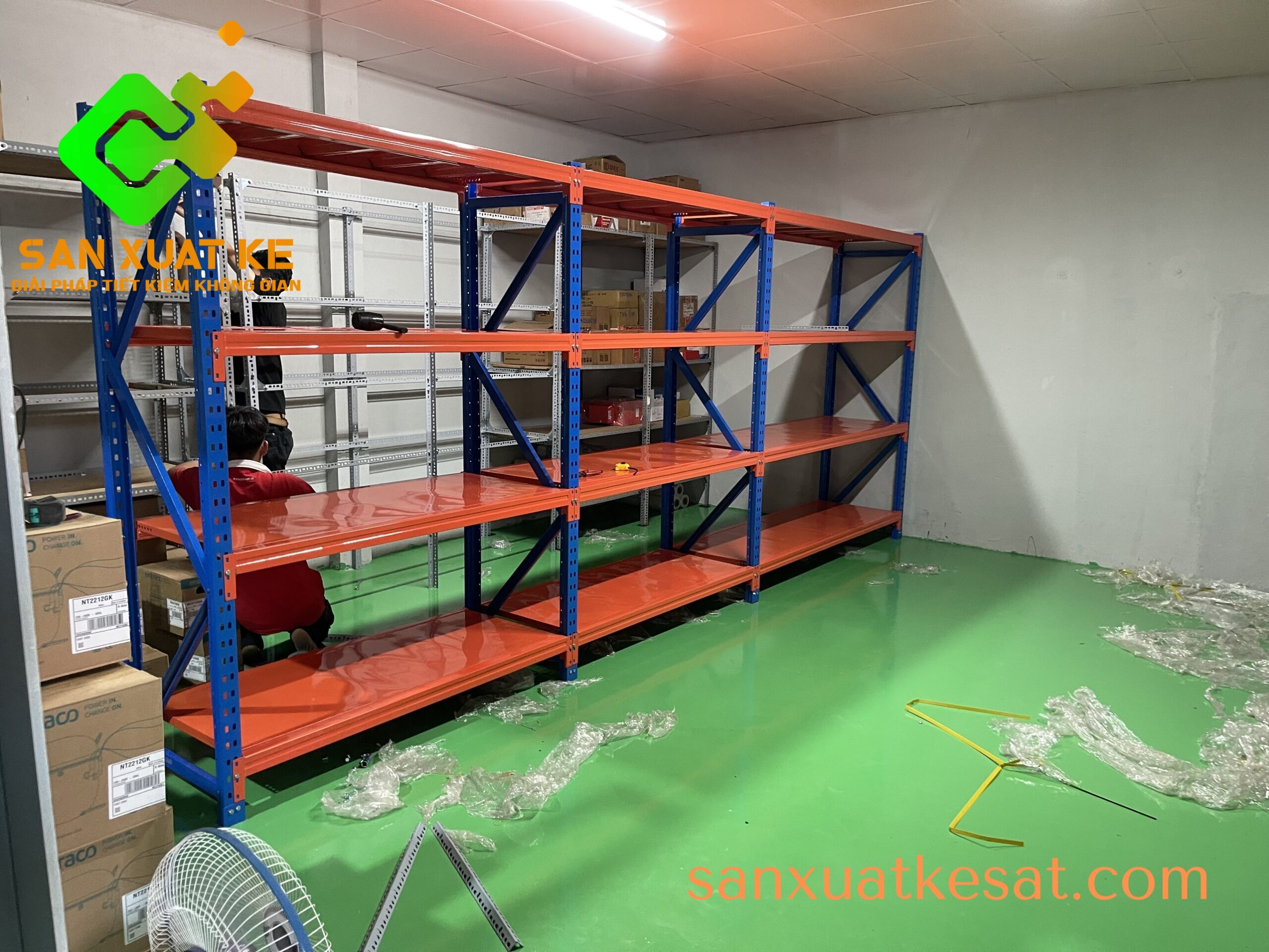 thi công và lắp đặt kệ trung tải