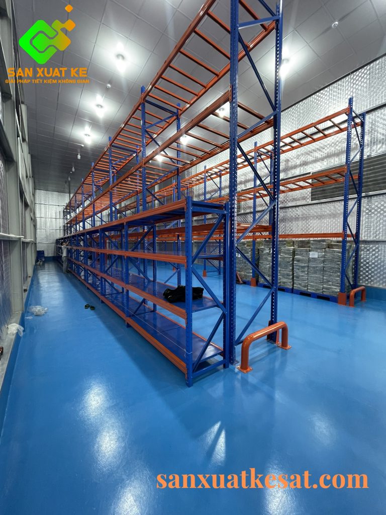 Kệ kho trung tải lưu trữ hàng hóa bao hành dài hạn