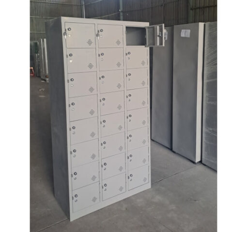 Tủ locker 24 ngăn 24C3K (24 ngăn 3 khoang) 915x450x1830