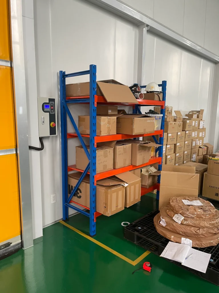 Sản xuất kệ trung tải để hàng, để thùng carton