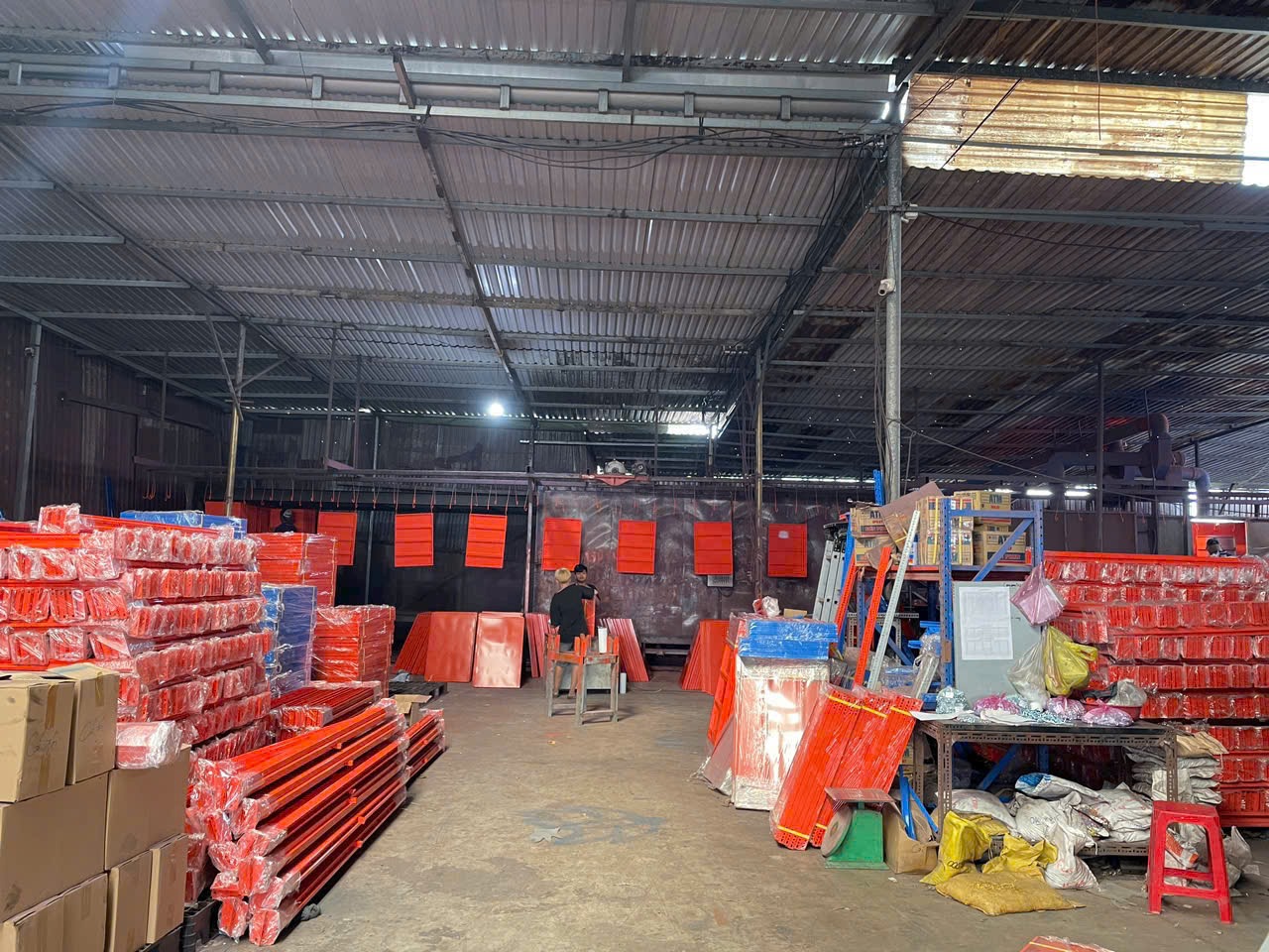 Sản phẩm kệ thép chất lượng cao, giá rẻ