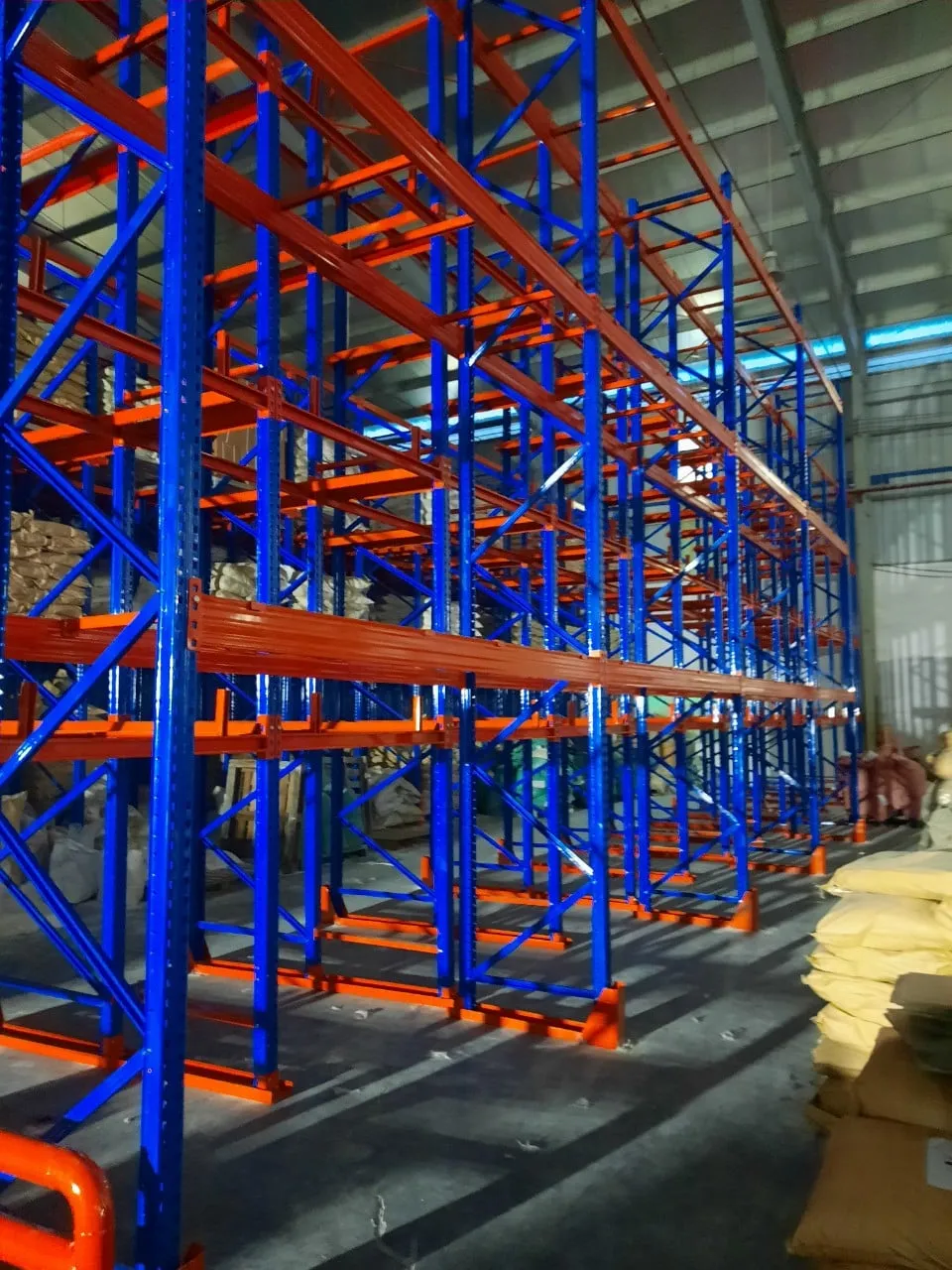 Kệ kho drive in chứa pallet tối ưu diện tích kho chứa hang