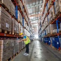 Kệ kho hóa chất đa dạng, chịu lực cao