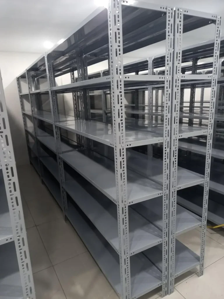 Kệ kho V lỗ đa năng dùng để đựng hồ sơ, vật tư
