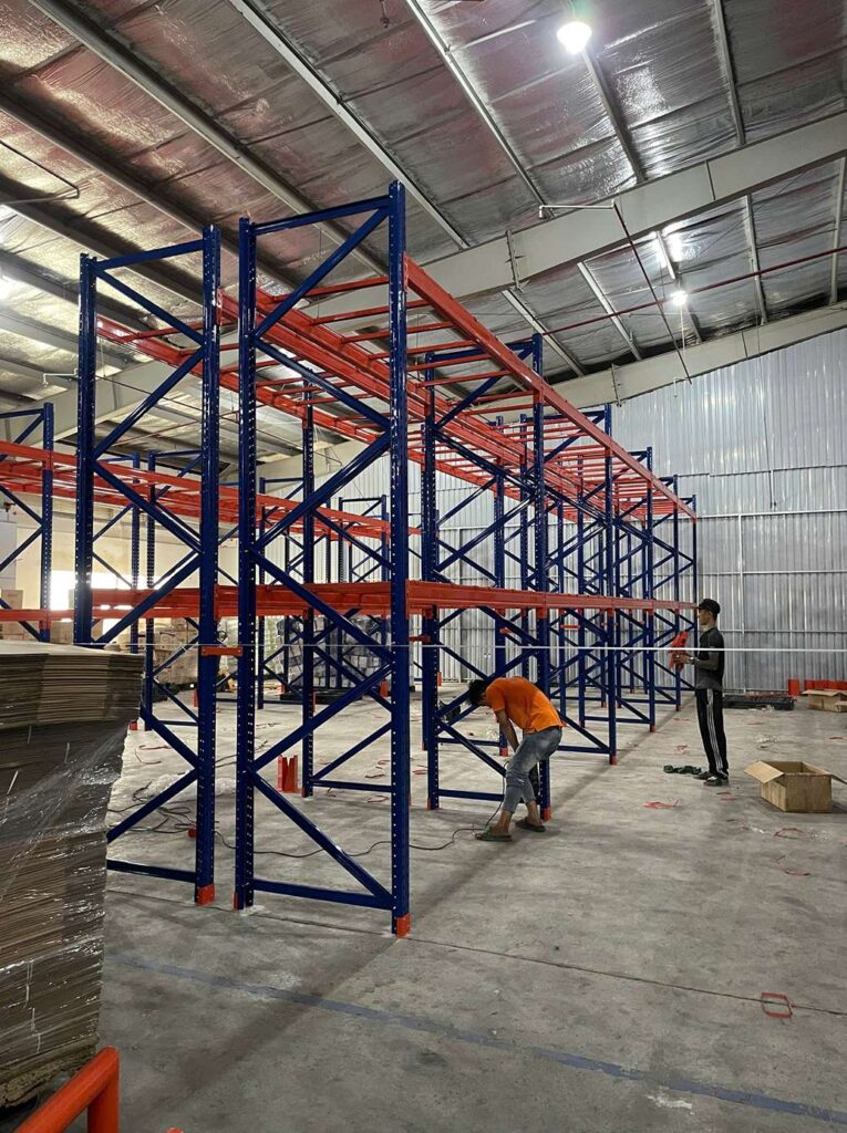 Kệ Selective tối ưu không gian và kiểm soát hang