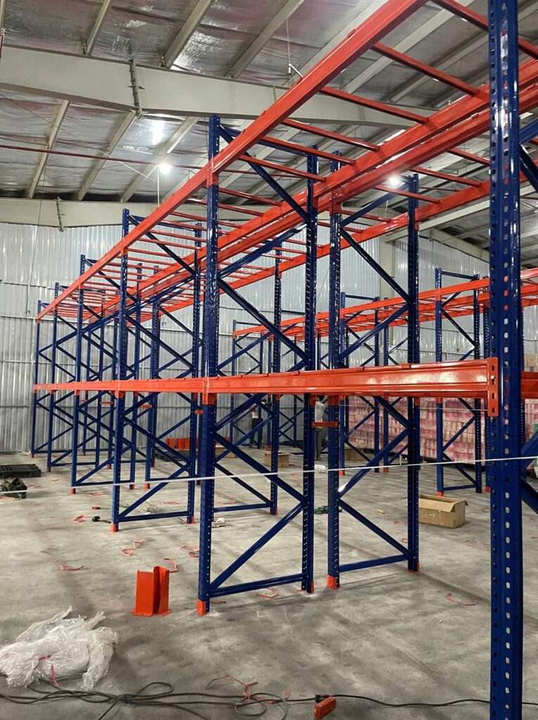 Kệ Selective tiết kiệm chi phí và tối ưu truy xuất