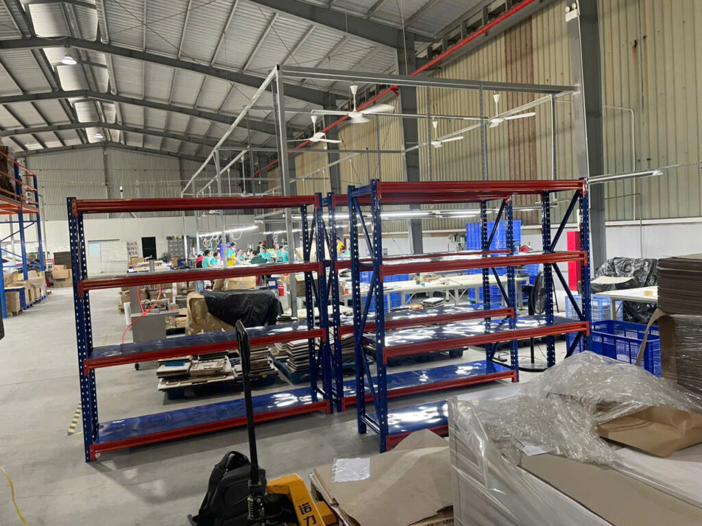 Mua kệ sắt trung tải thanh lý giá rẻ