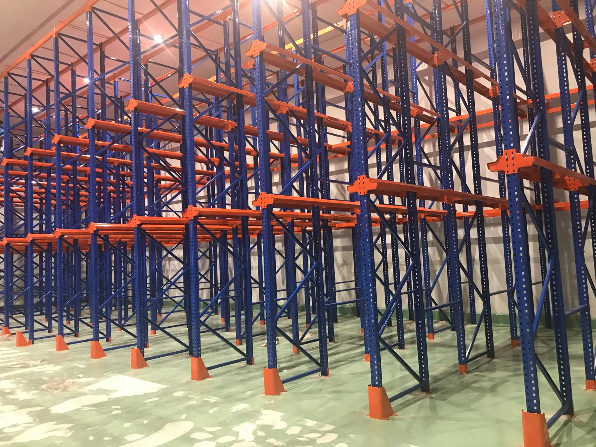 NCT Việt Nhật Xưởng sản xuất kệ Drive In uy tín, chất lượng cao