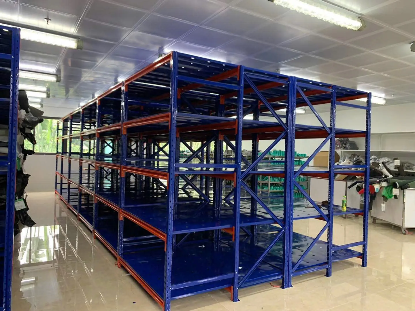 Kệ kho hàng trung tải chịu lực tốt