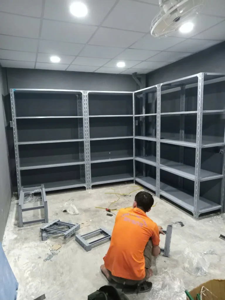 Kệ sắt V lỗ 5 tầng chắc chắn
