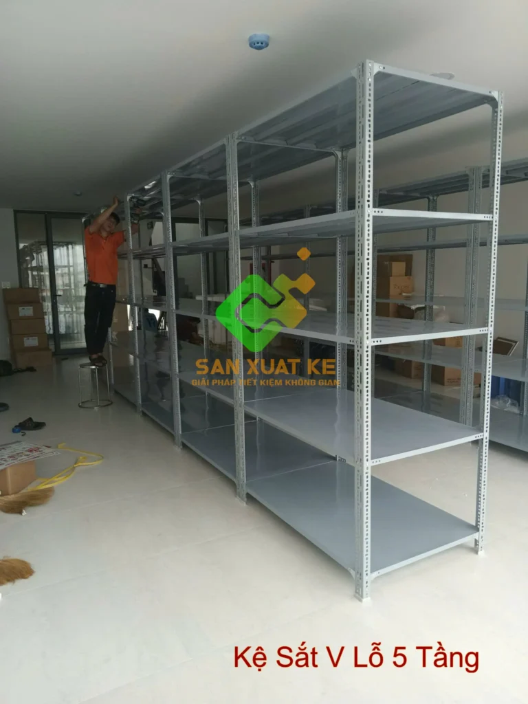 Lắp đặt kệ sắt V lỗ 5 tầng