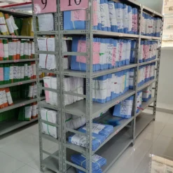 Ảnh thực tế Kệ Sắt Đựng Hồ Sơ Văn Phòng màu ghi tại công ty.